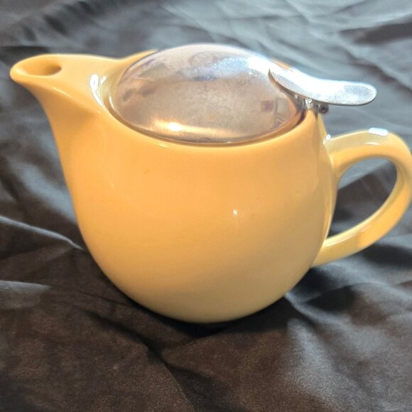 Vintage ZERO JAPAN UNIVERSAL Personal Size Ceramic Teapot w/ Stainless Steel Lid - Picture 1 of 8